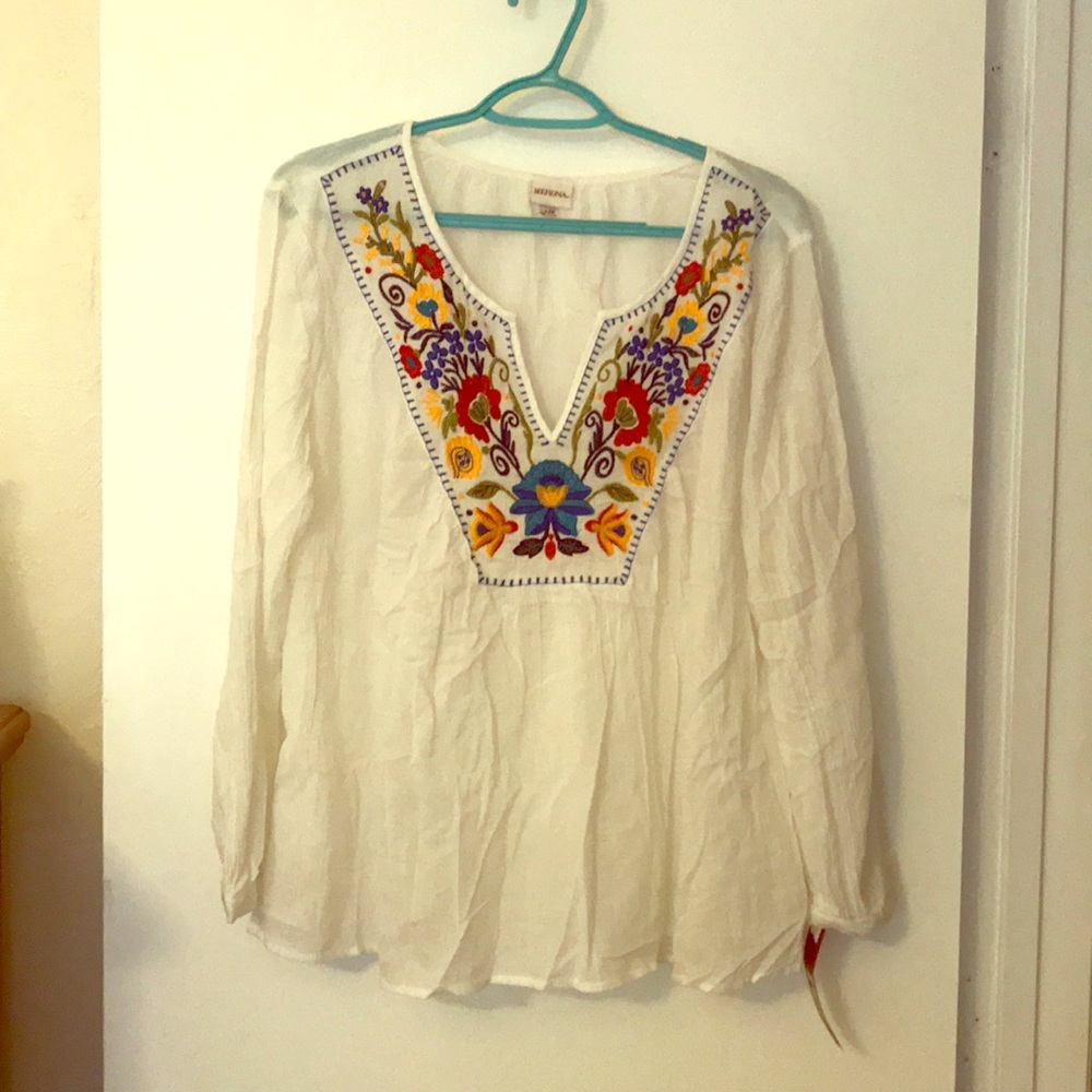 White boho embroidered cotton blouse